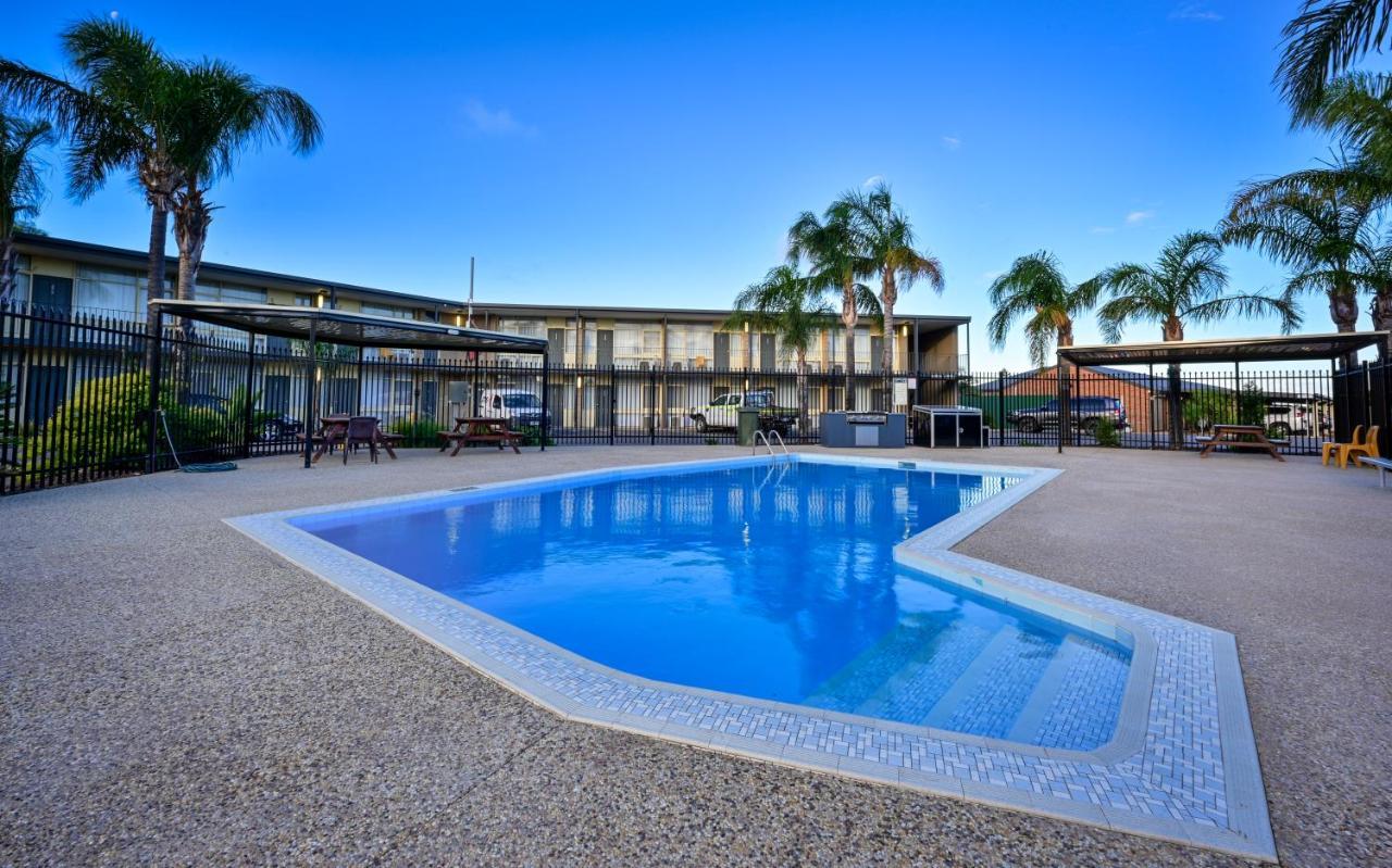 Westland Hotel Motel Whyalla Exterior photo
