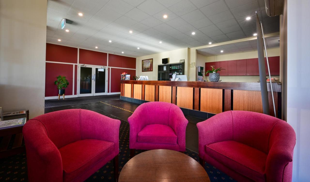 Westland Hotel Motel Whyalla Exterior photo